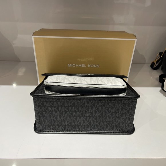 Michael Kors Regina Medium Flap Should Crossbody Bag MK Black Multi - Picture 11 of 12